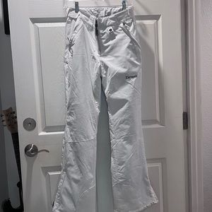 COPY - White snowpants